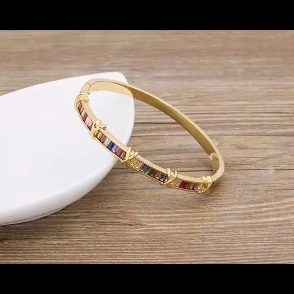 Multi colored bracelet - Picture 15 of 16